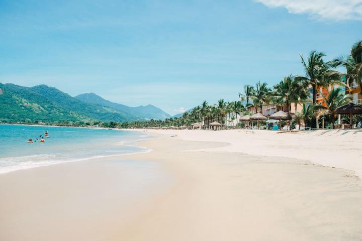 10 of the Best City Beaches in the World